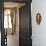 L'empereur, Sa Femme Et Le Petit