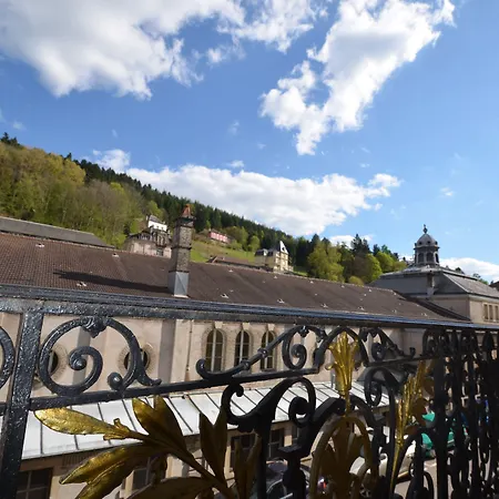 L'empereur, Sa Femme Et Le Petit Apartment Plombières-les-Bains