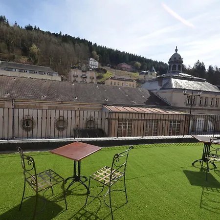 L'empereur, Sa Femme Et Le Petit Apartment Plombières-les-Bains