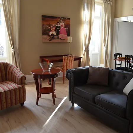 L'empereur, Sa Femme Et Le Petit Plombières-les-Bains