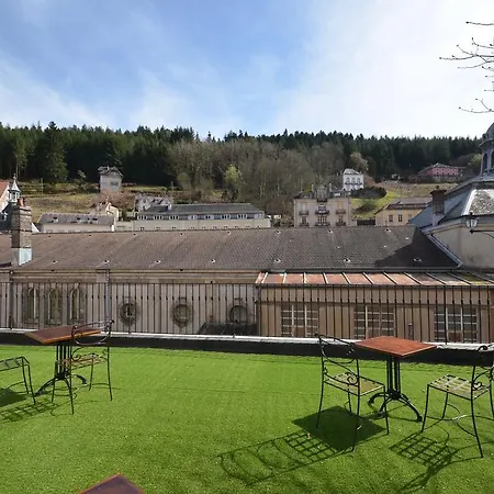 L'empereur, Sa Femme Et Le Petit Apartment Plombières-les-Bains