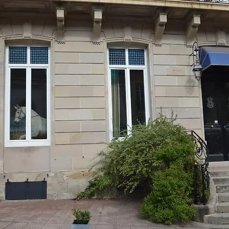 L'empereur, Sa Femme Et Le Petit